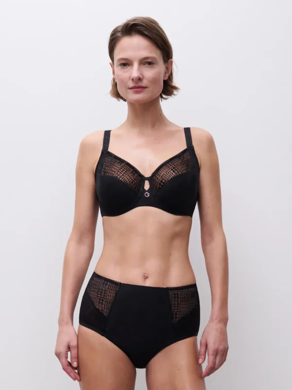 Chantelle Intrigue bra in black