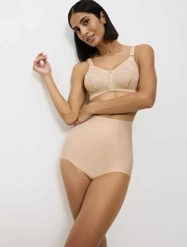 Triumph - Doreen Non Wired Bra in Nude