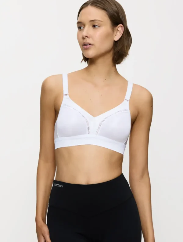 Triumph TRIACTION WORKOUT Sports Bra in White